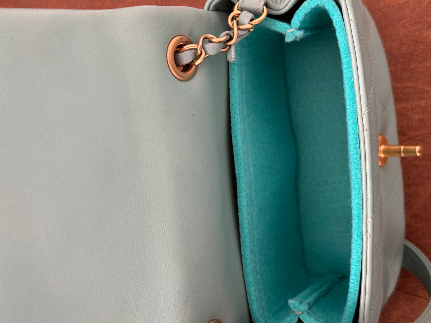 Chanel edizione limitata color azzurro