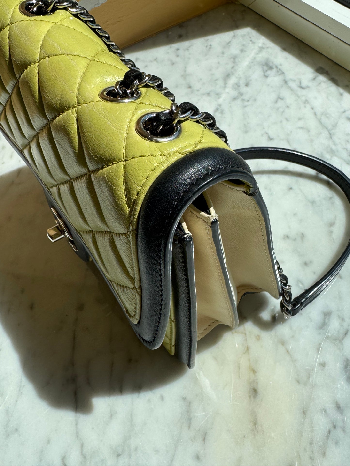 Chanel mini bicolor