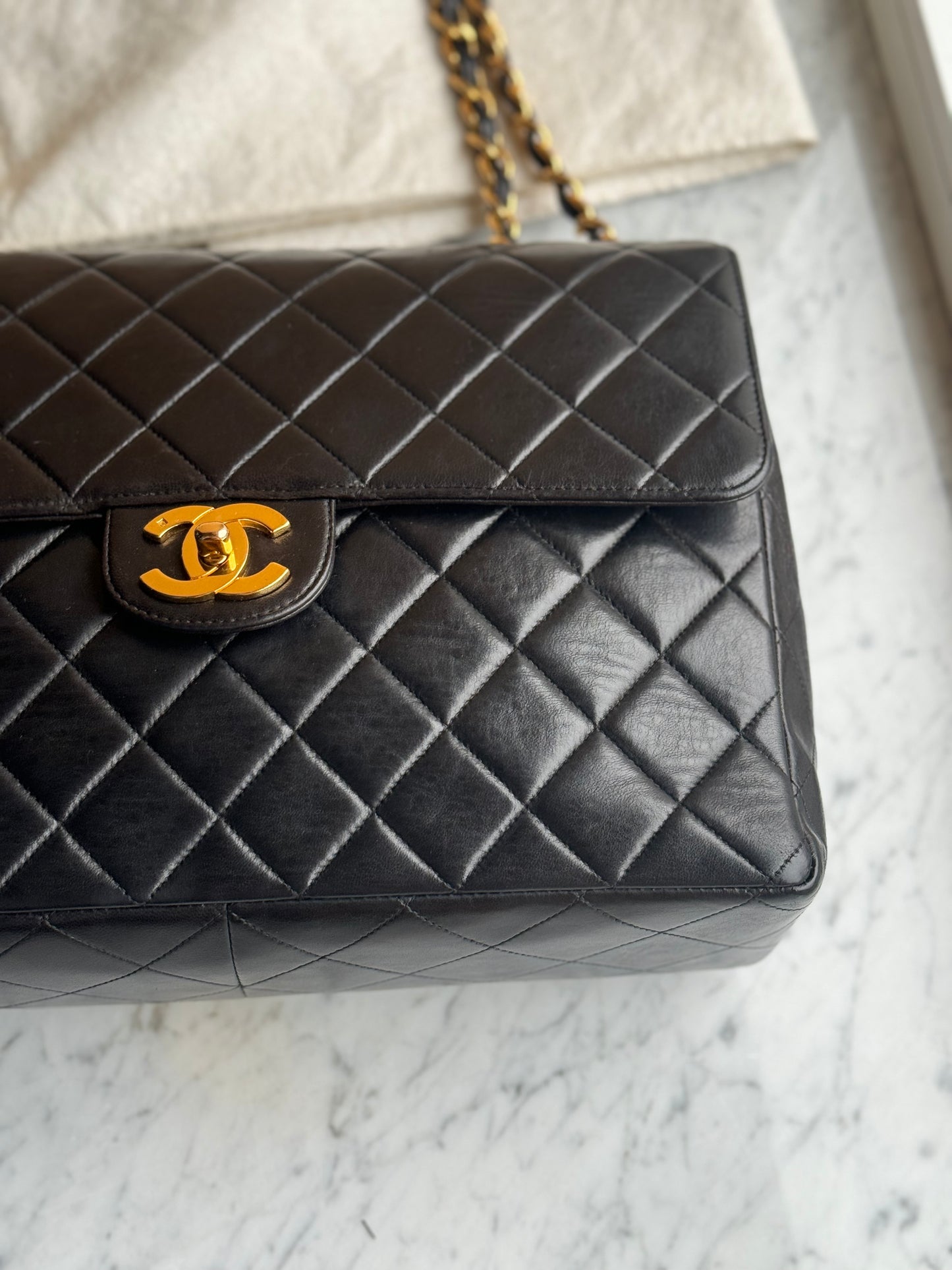 Vintage Chanel classique