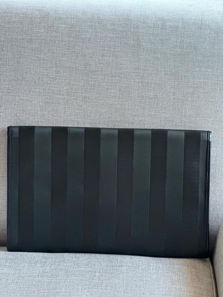Vintage Maxi Fendi Pochette
