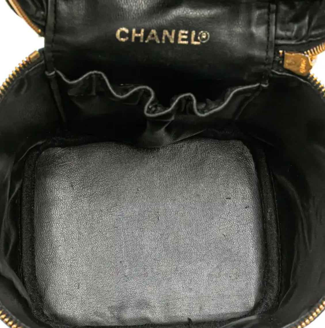 Vanity chanel nera