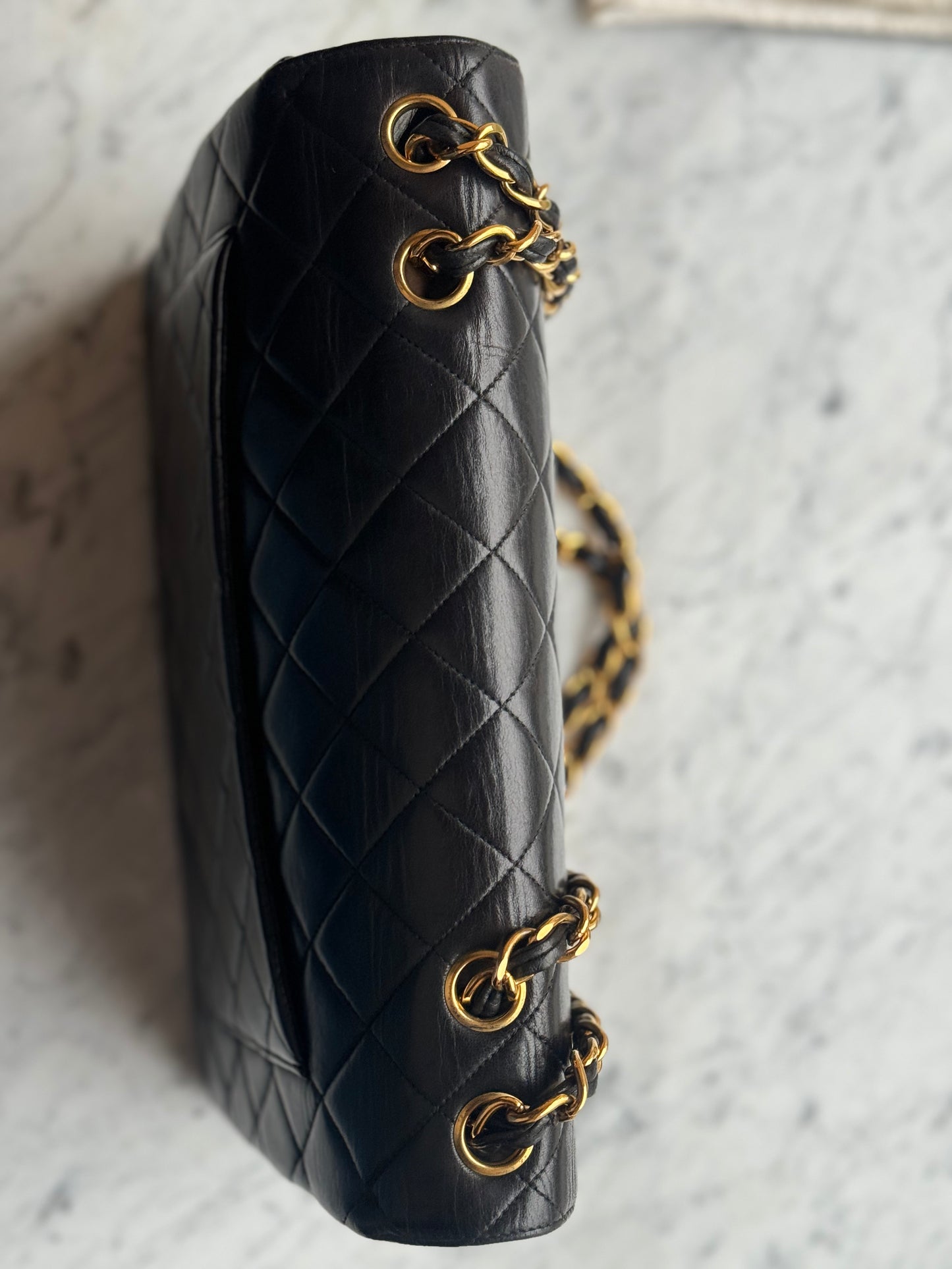 Vintage Chanel classique