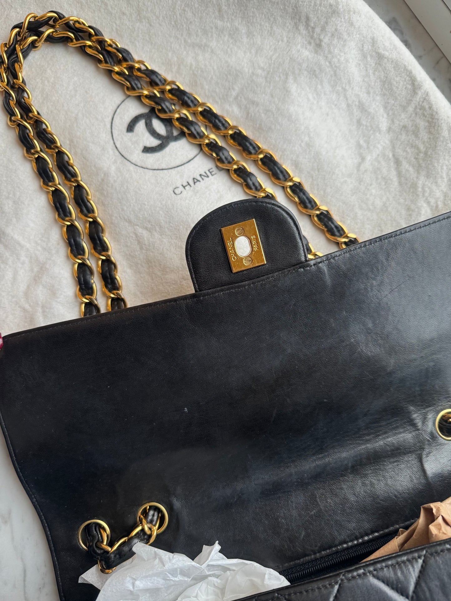 Vintage Chanel classique