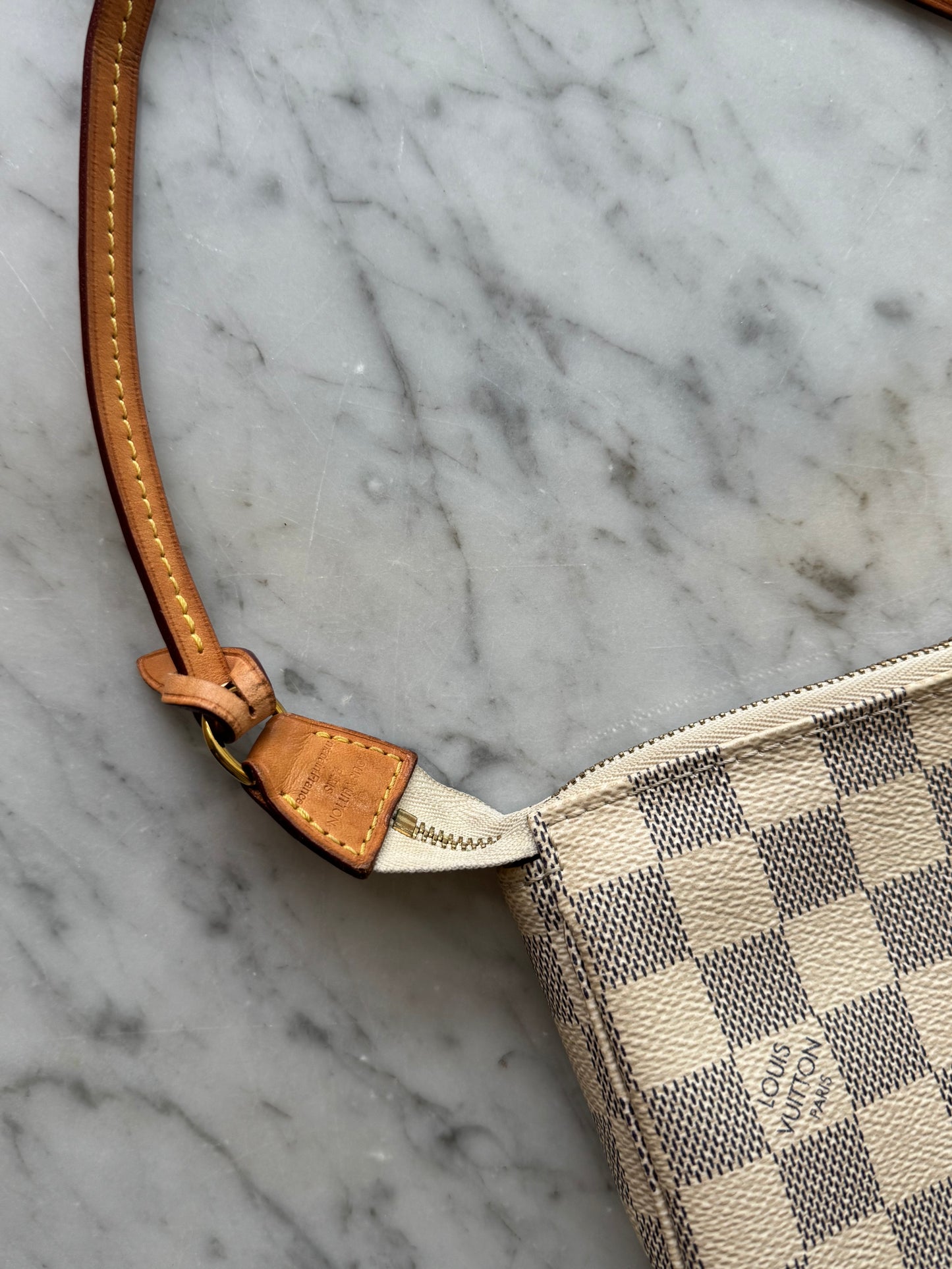 Pochette accessoires Luois vuitton