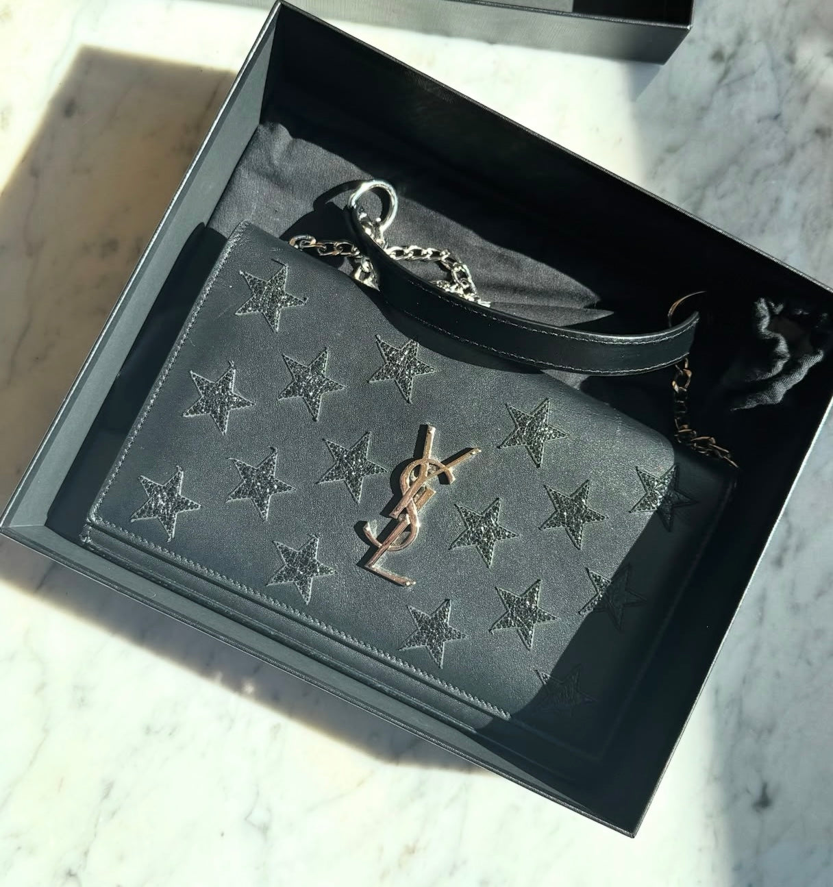 Pochette saint Laurent