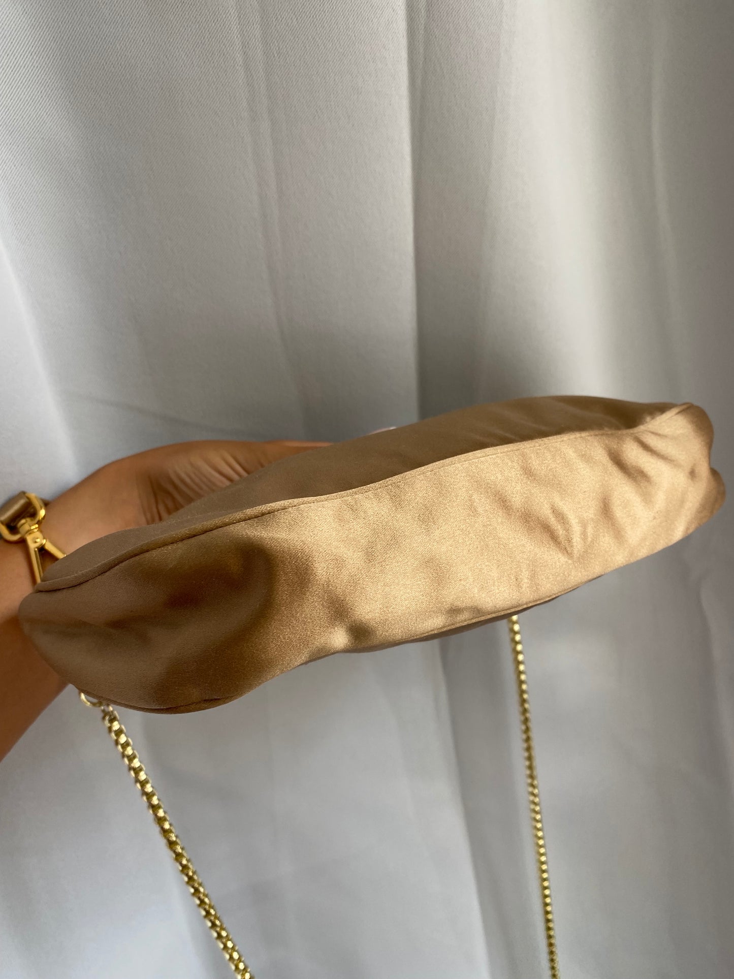 Prada in raso di seta Gold