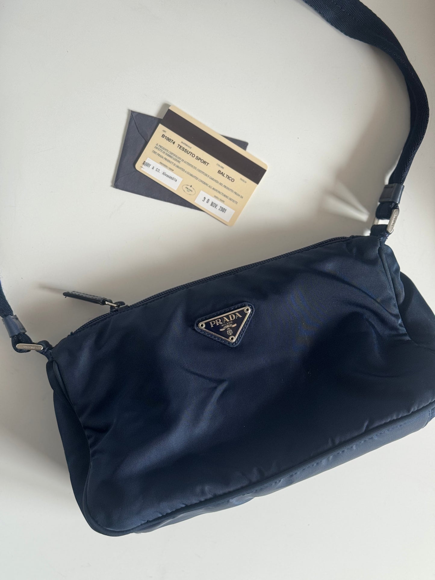 Prada Nylon blu.