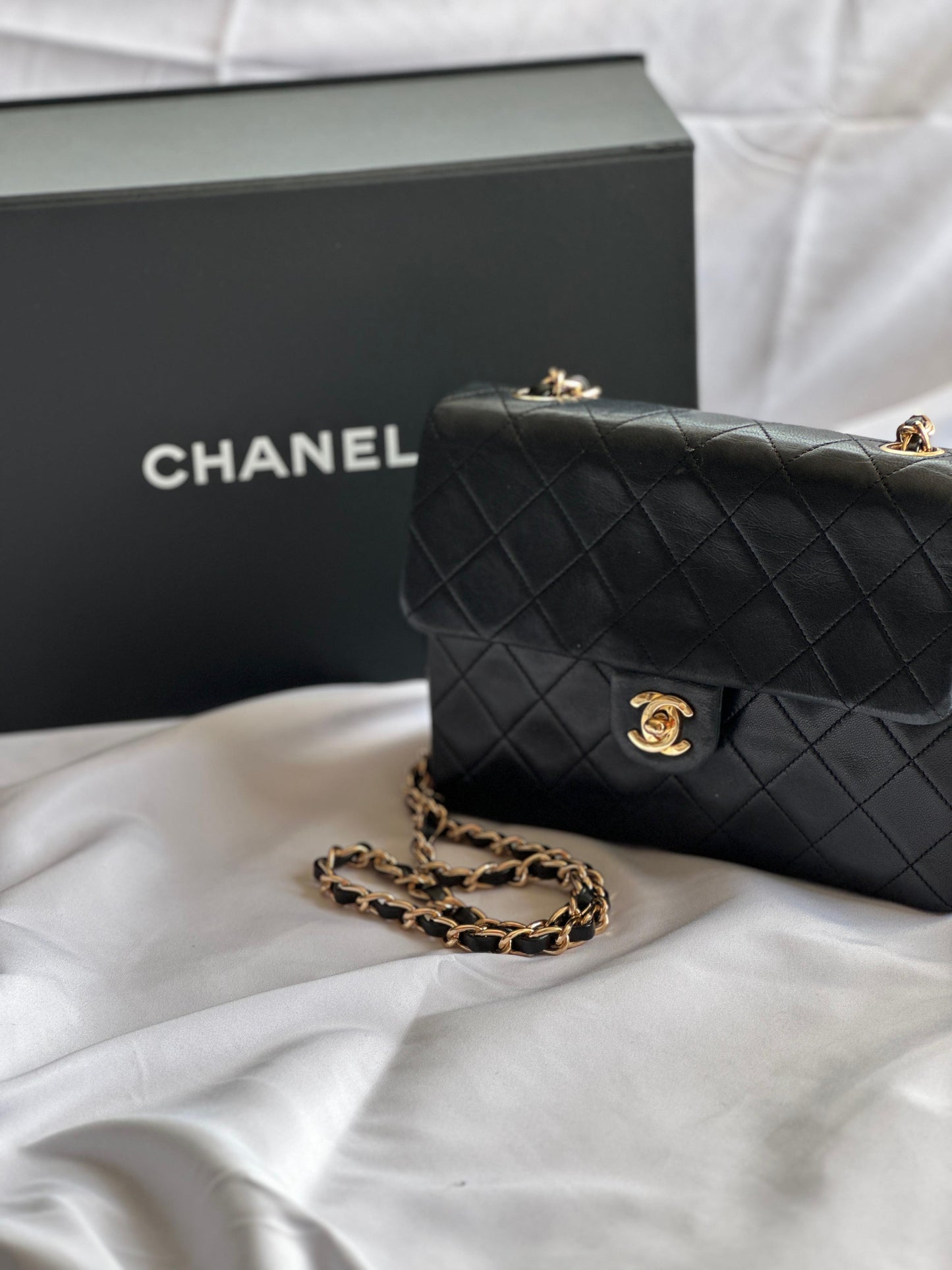 Vintage Chanel Timeless Mini Square (1989/1991)