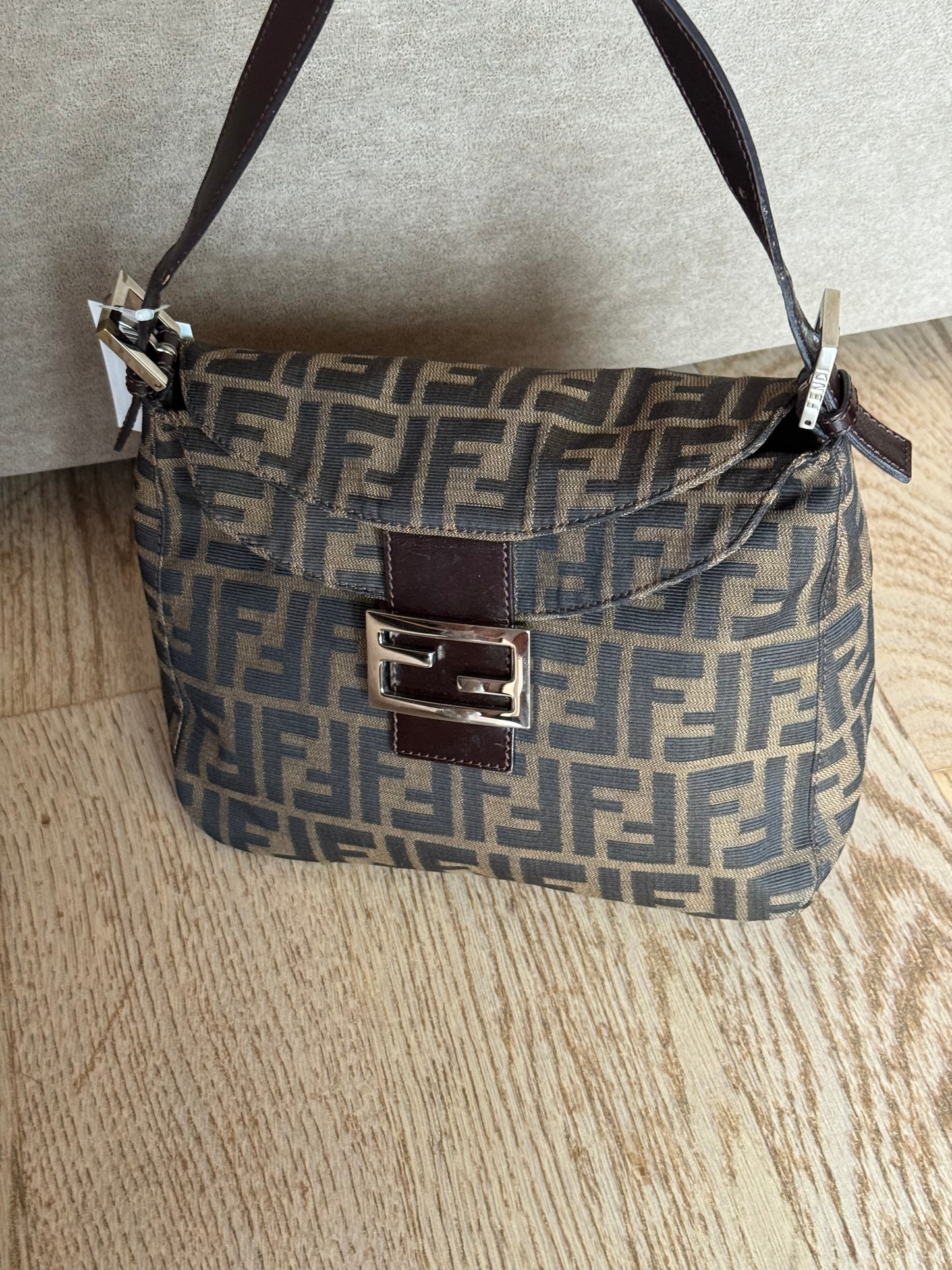 Fendi Mamma baguette