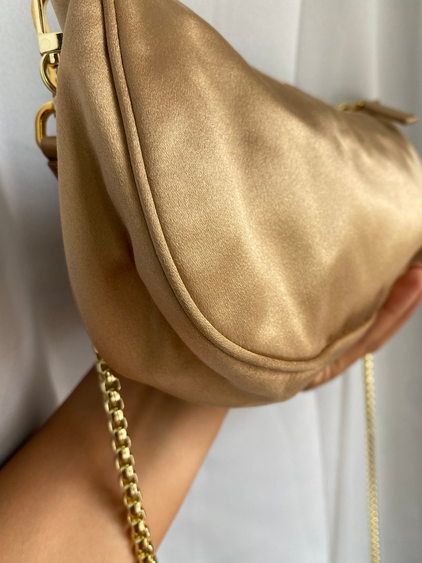 Prada in raso di seta Gold