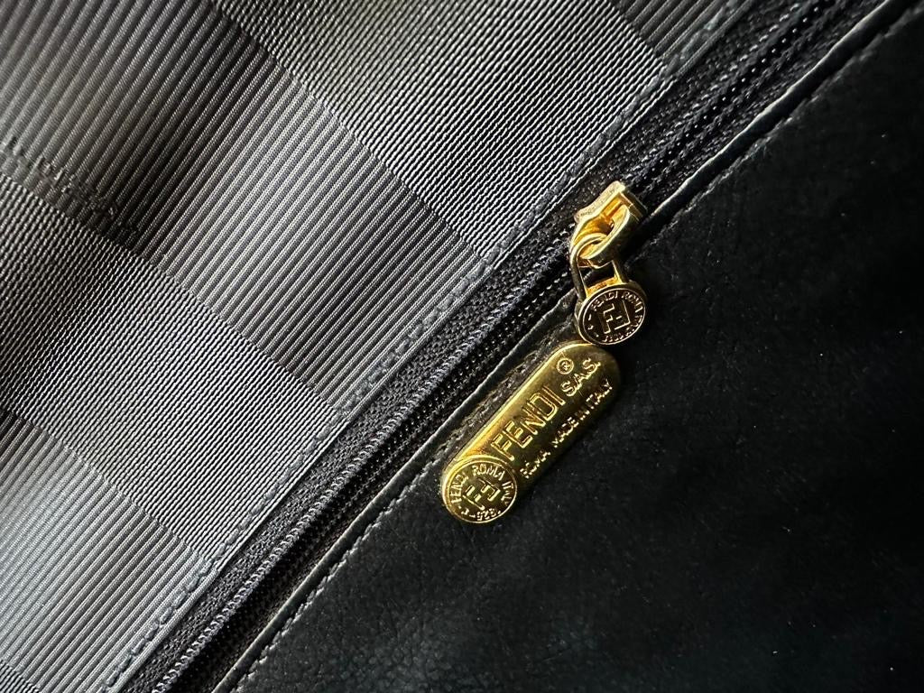 Vintage Maxi Fendi Pochette