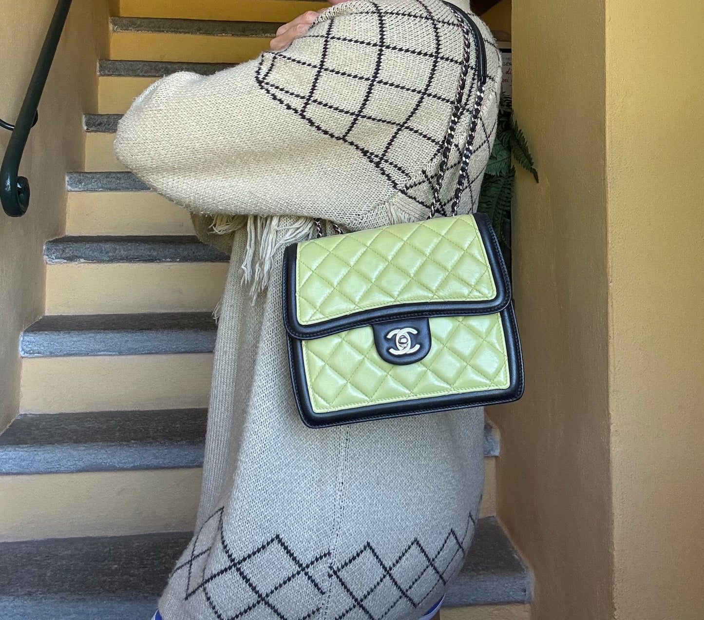 Chanel mini bicolor