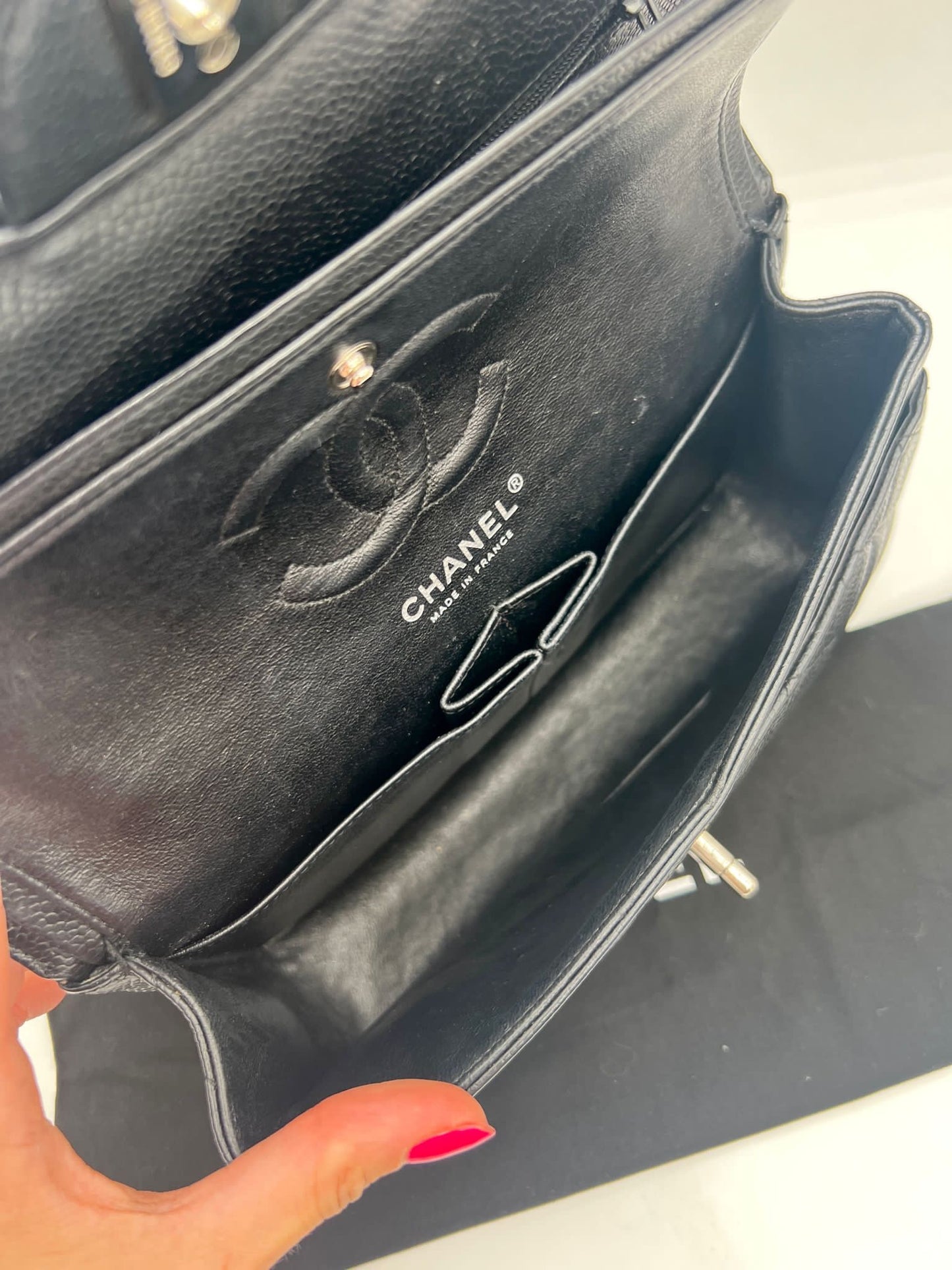 Chanel caviar nera misura piccola