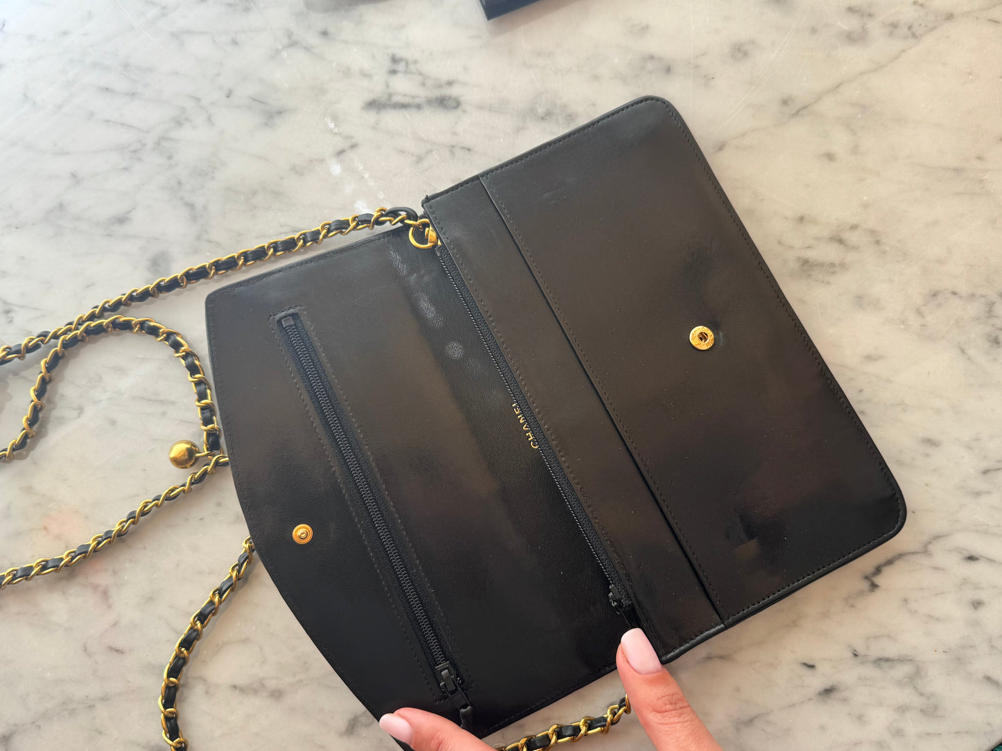 Chanel WOC nera