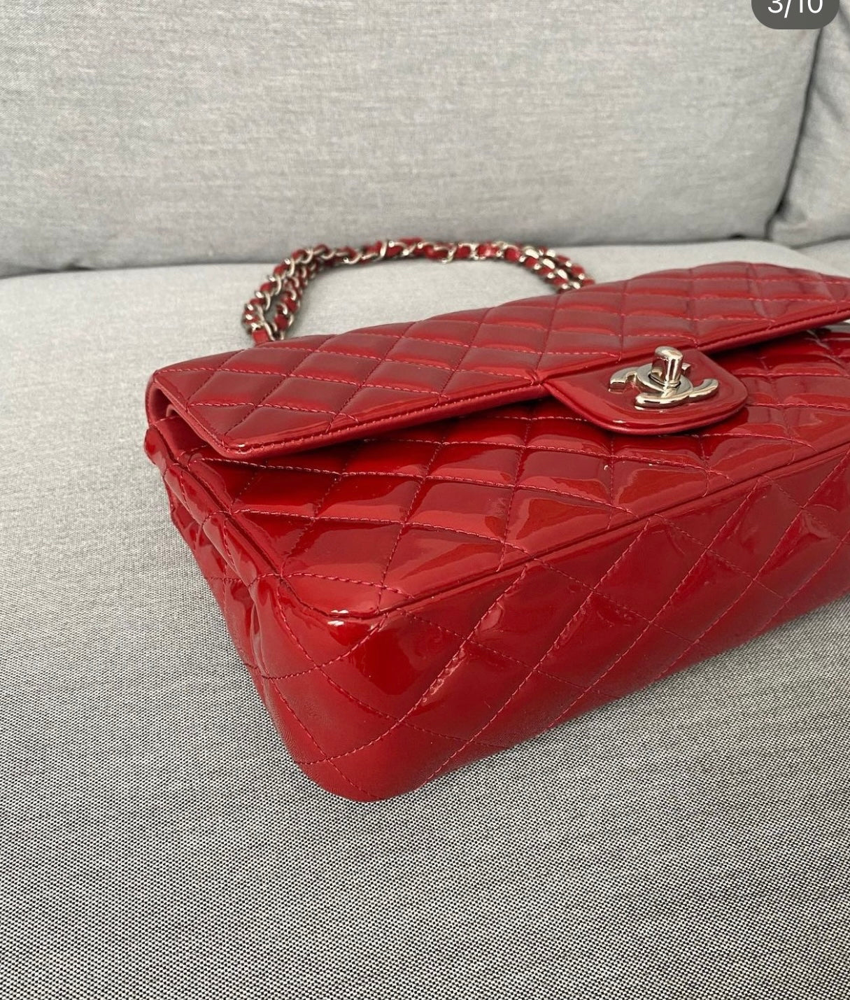 Chanel classic rossa in patent misura media