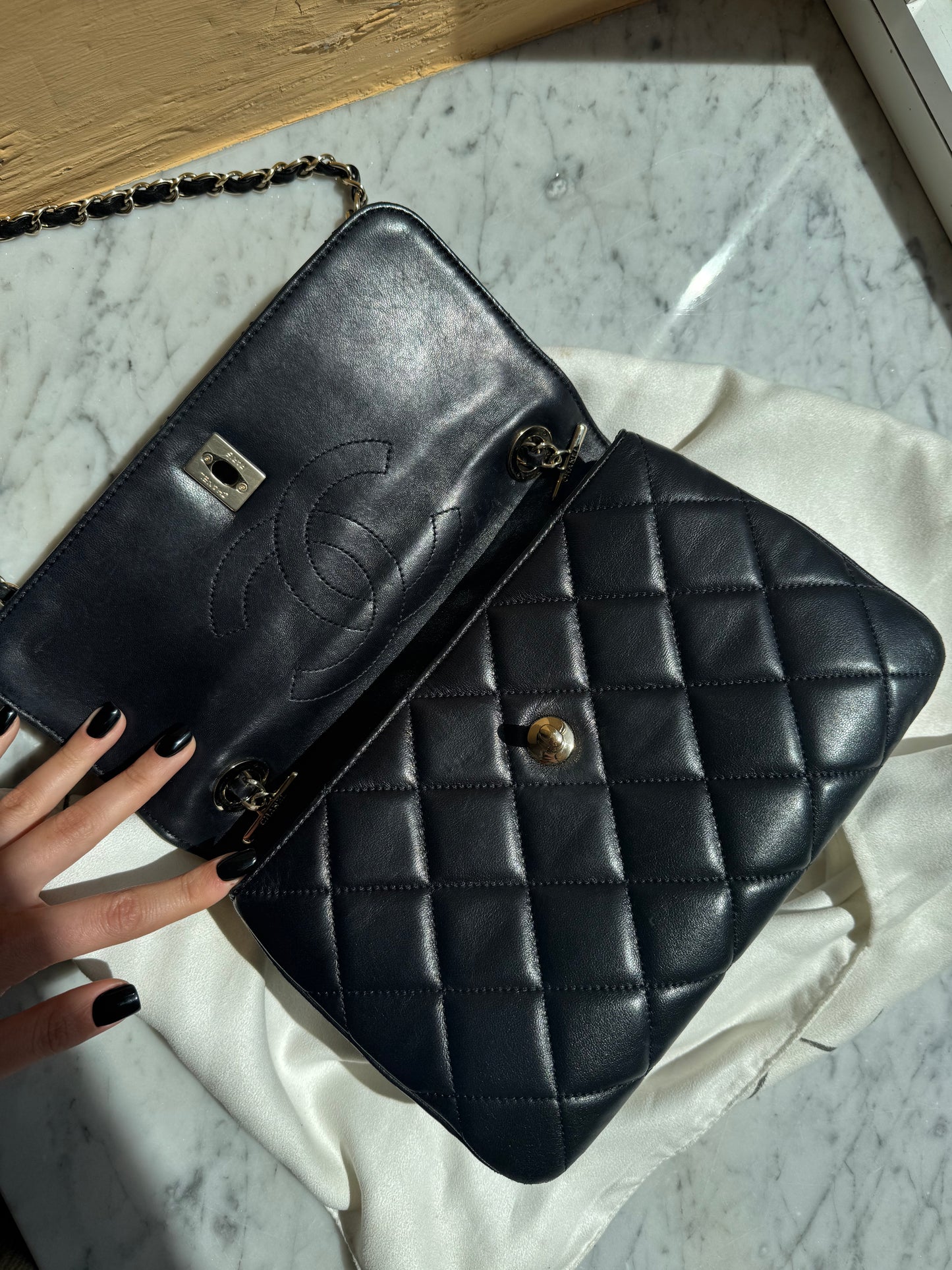 Chanel Top Handle nera