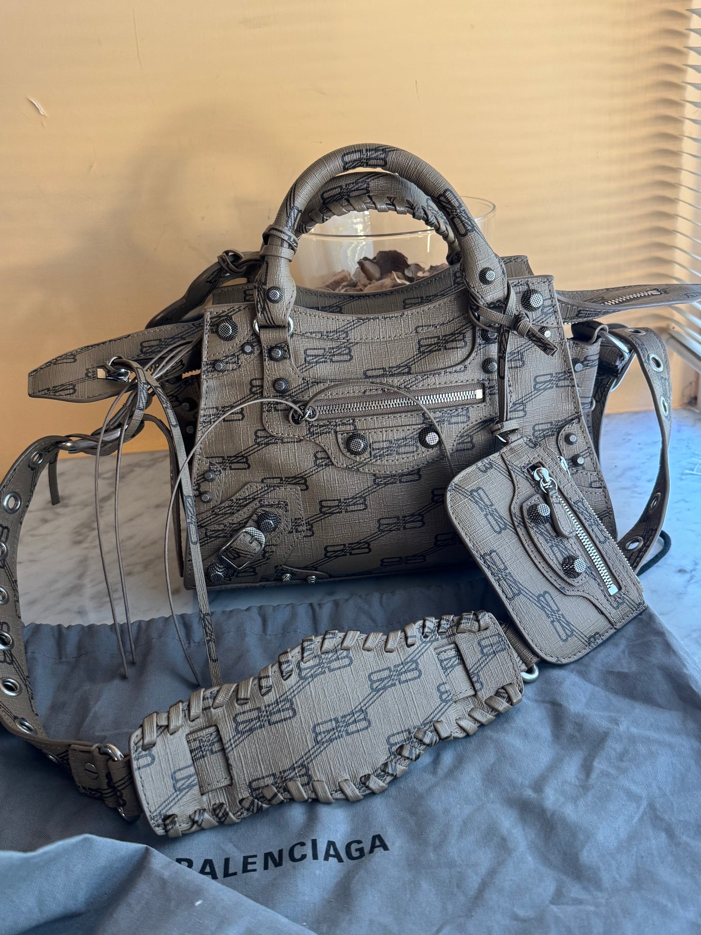 Neo cagole Balenciaga