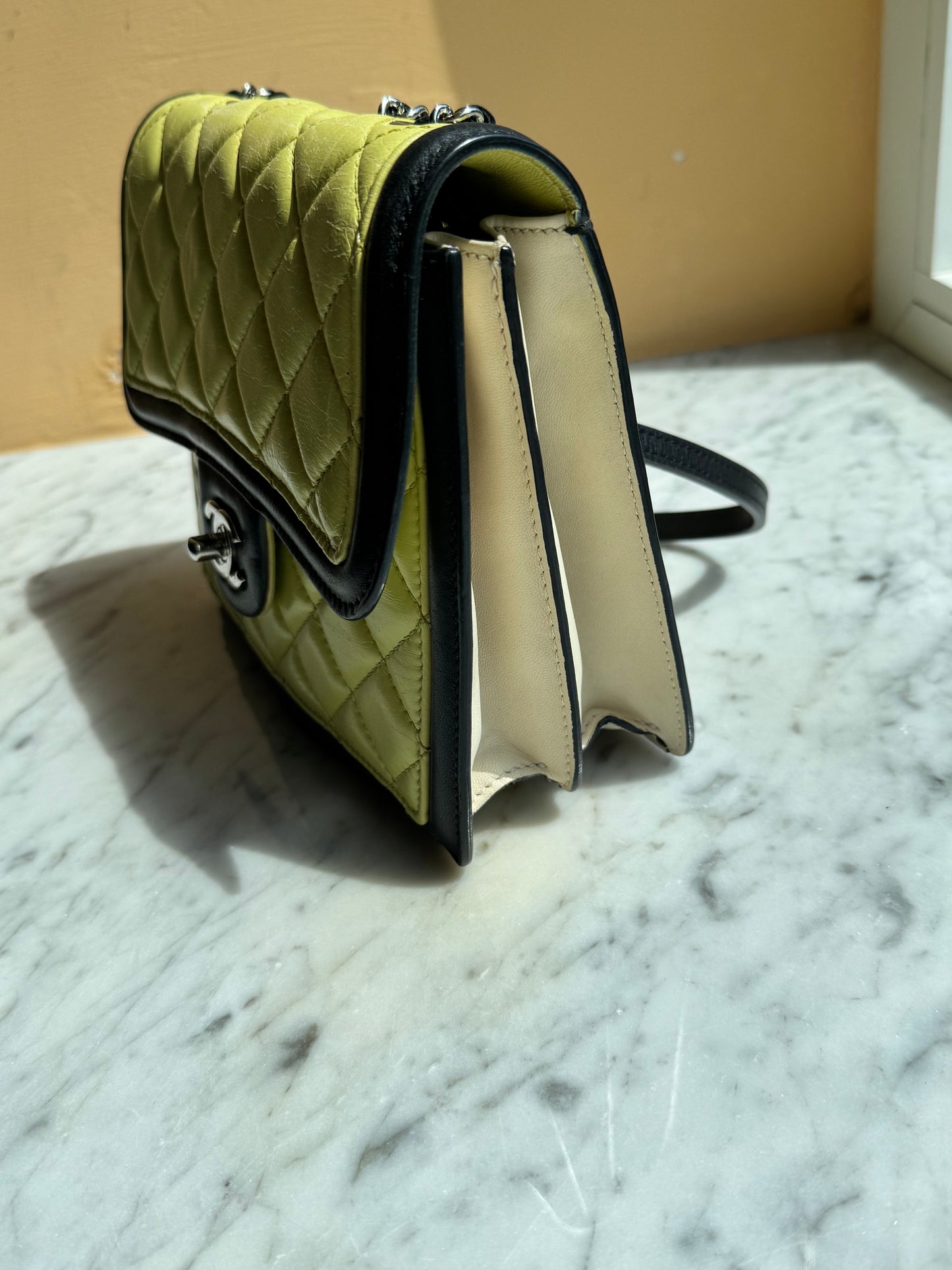 Chanel mini bicolor