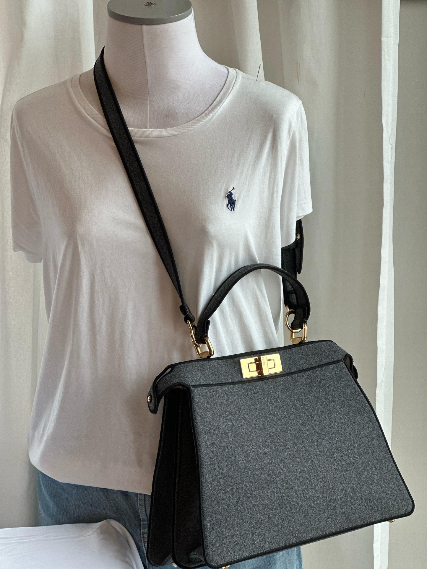 Fendi Peekaboo Isseu Medium
