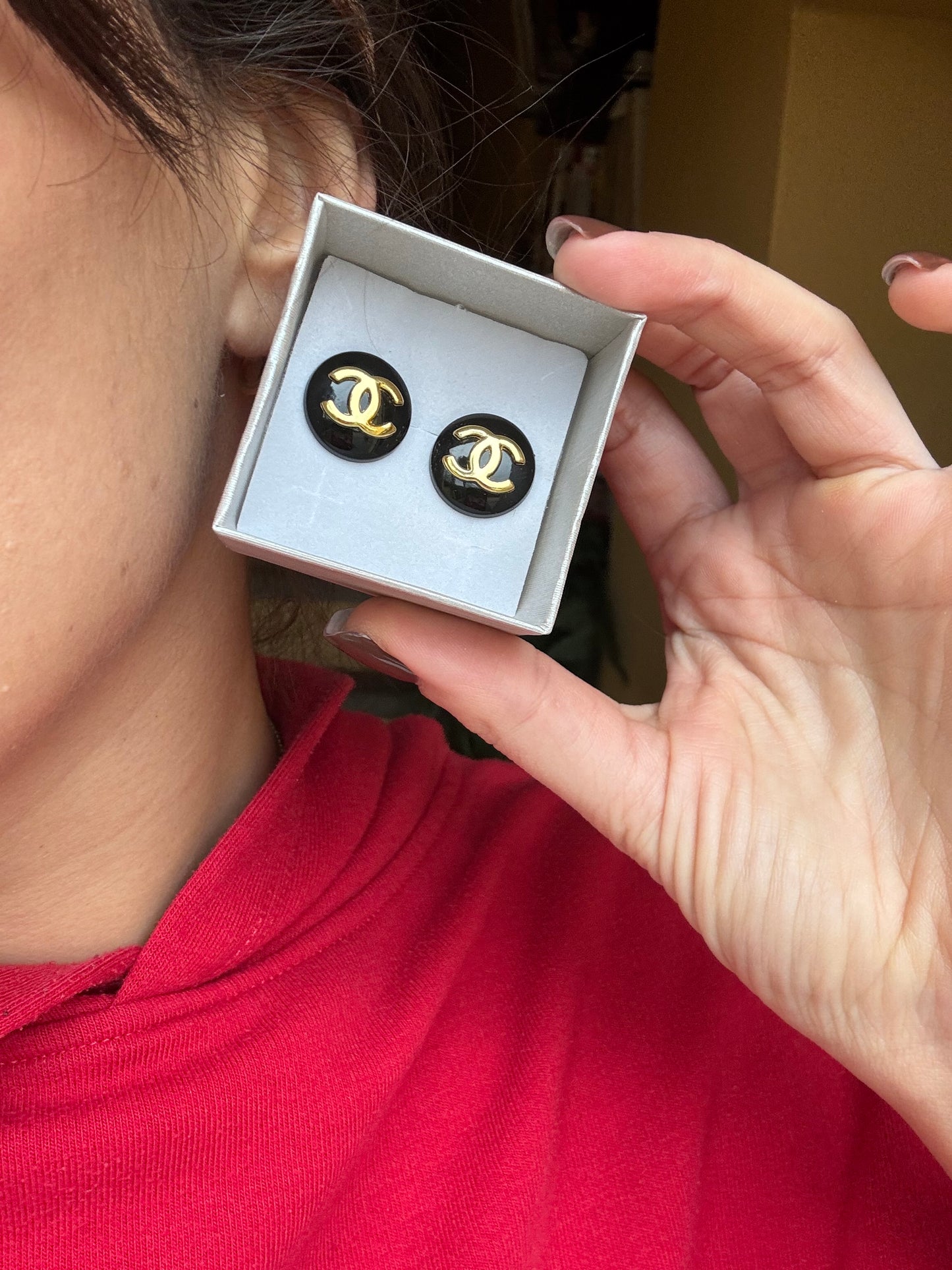 Orecchini Con bottoni Chanel