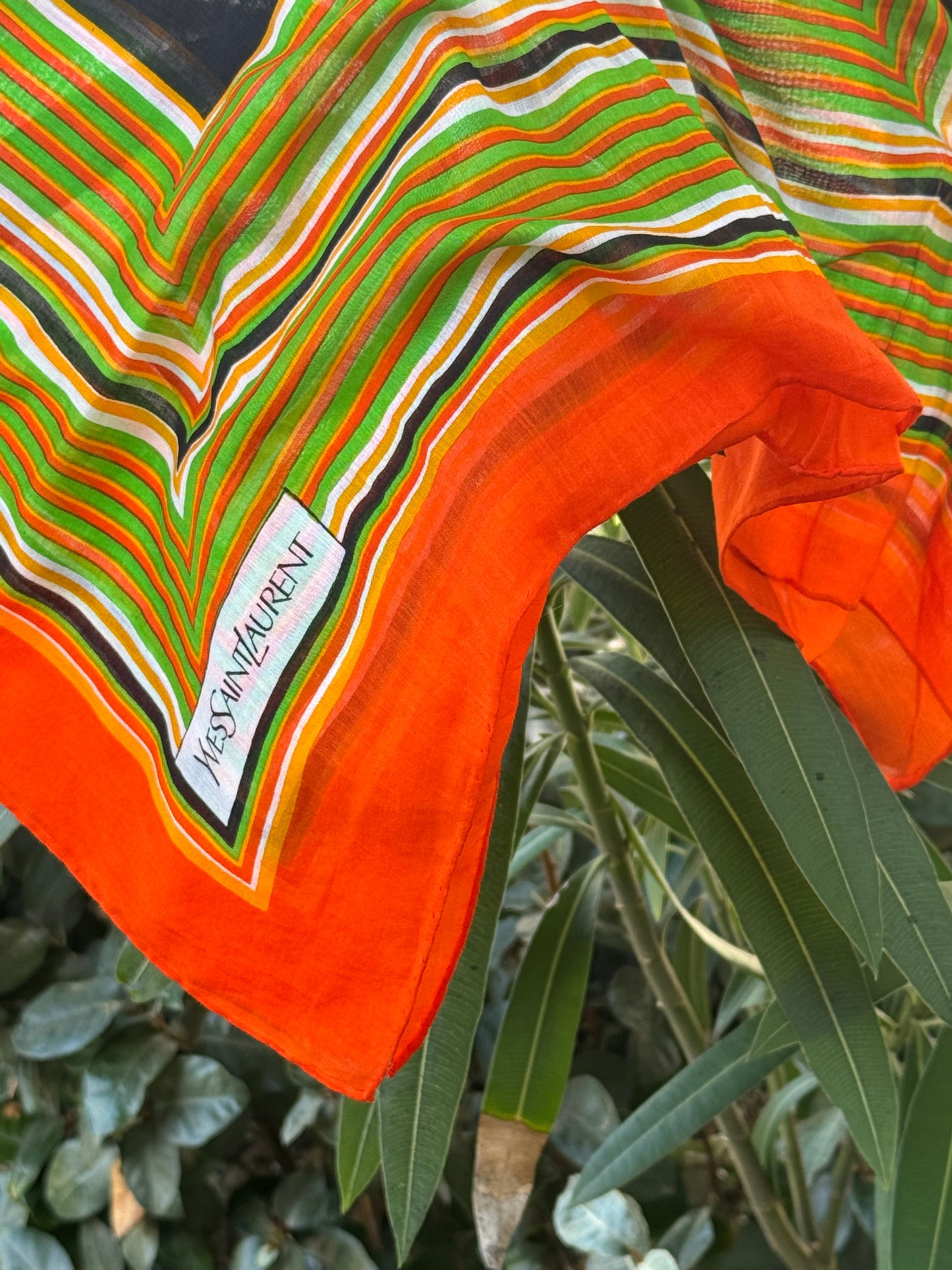 Foulard Yves Saint Laurent