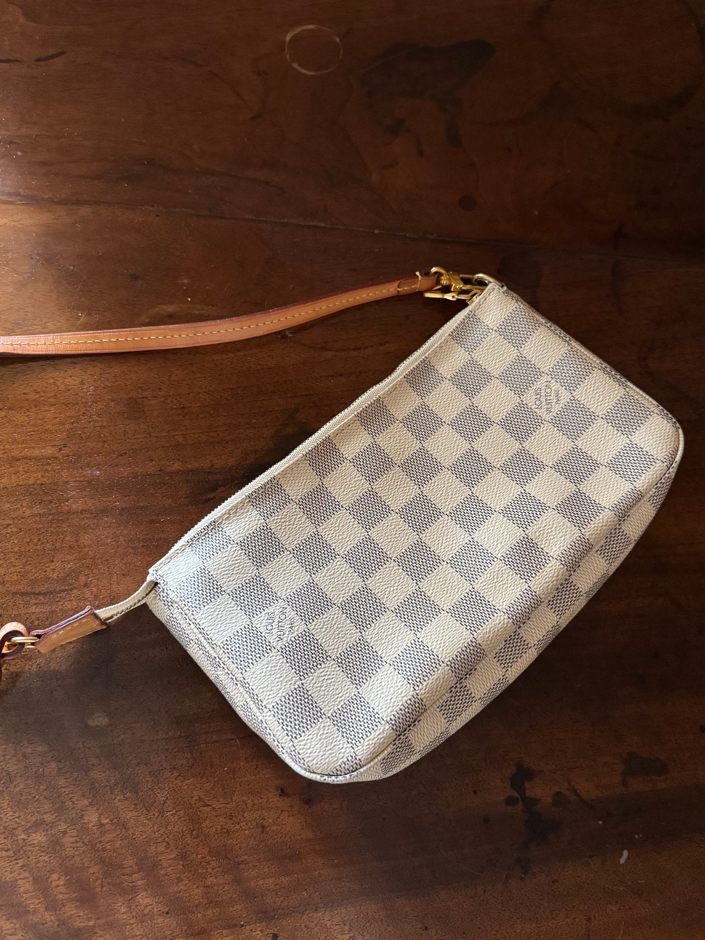 Pochette accessoires Luois vuitton