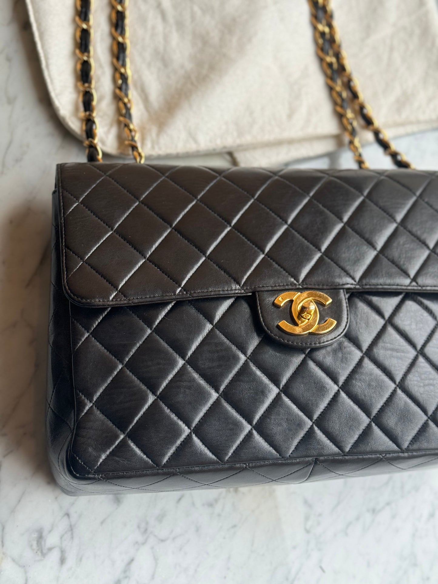 Vintage Chanel classique
