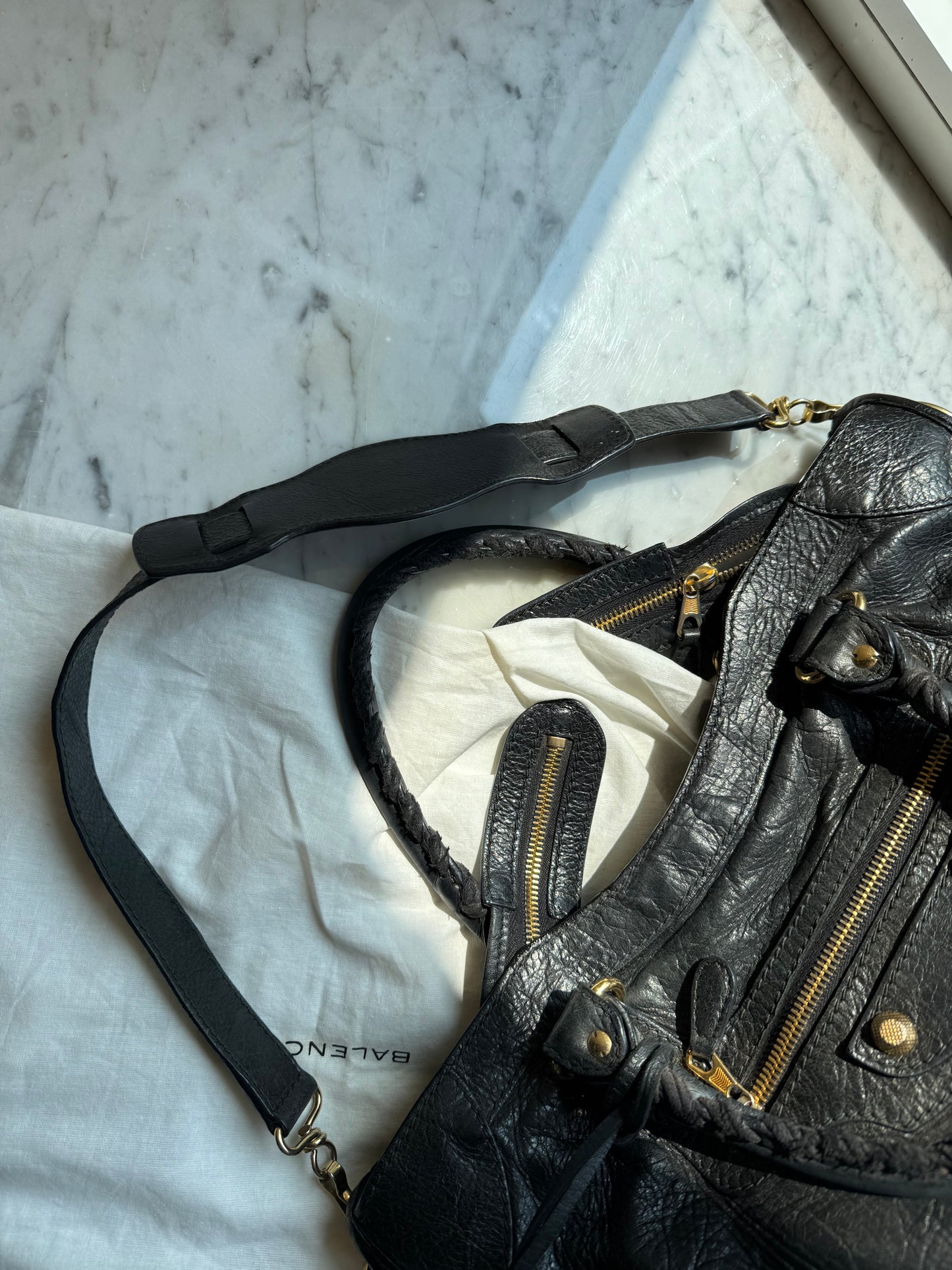Balenciaga city