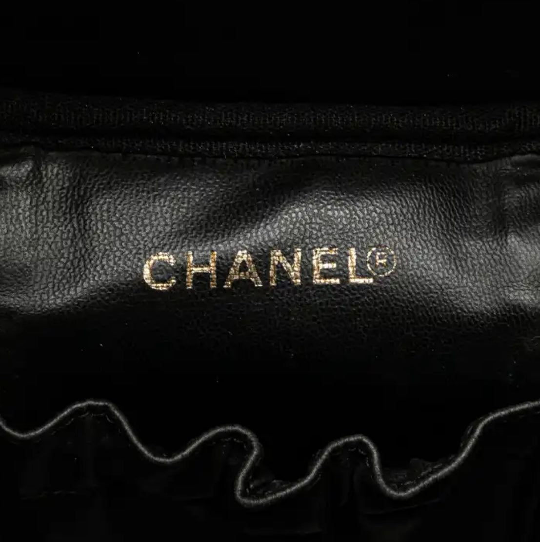Vanity chanel nera