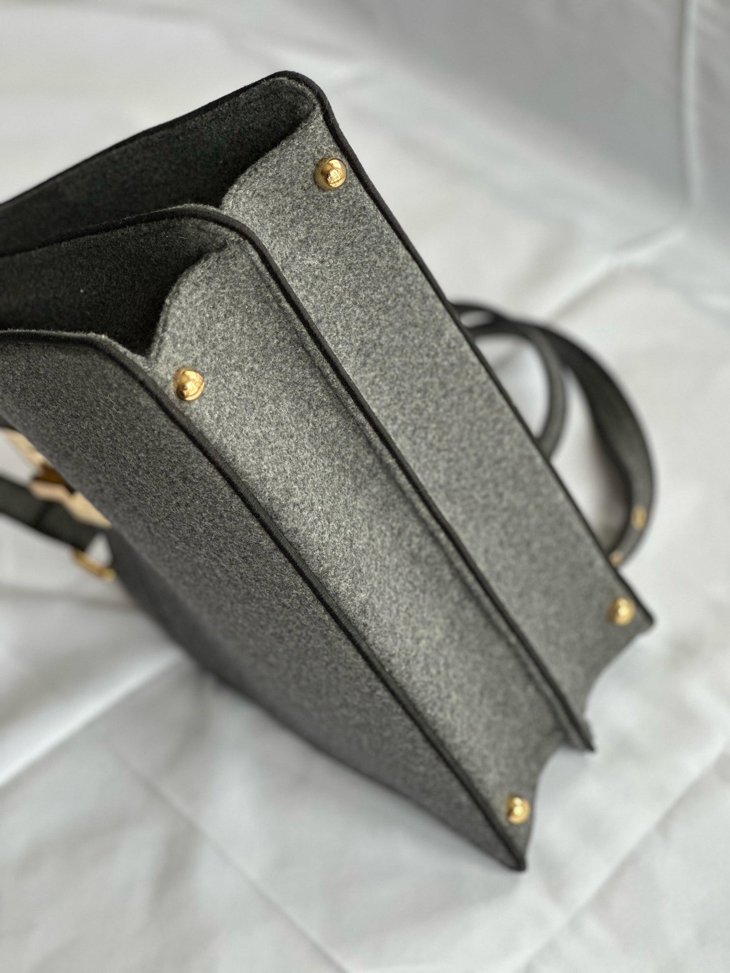 Fendi Peekaboo Isseu Medium
