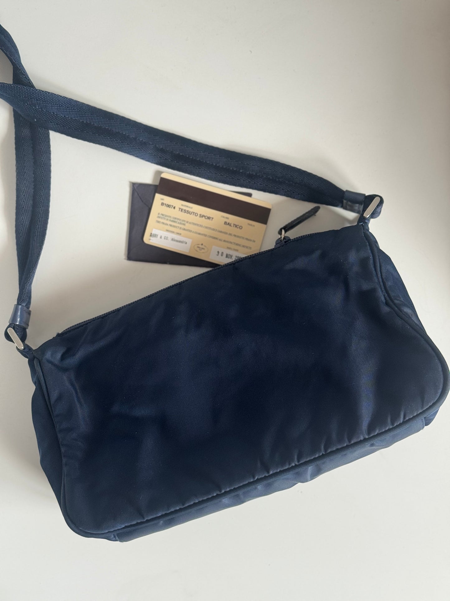 Prada Nylon blu.