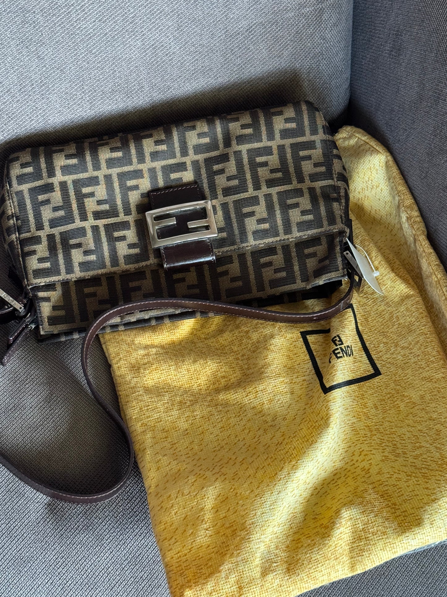 Fendi baguette vintage monogram