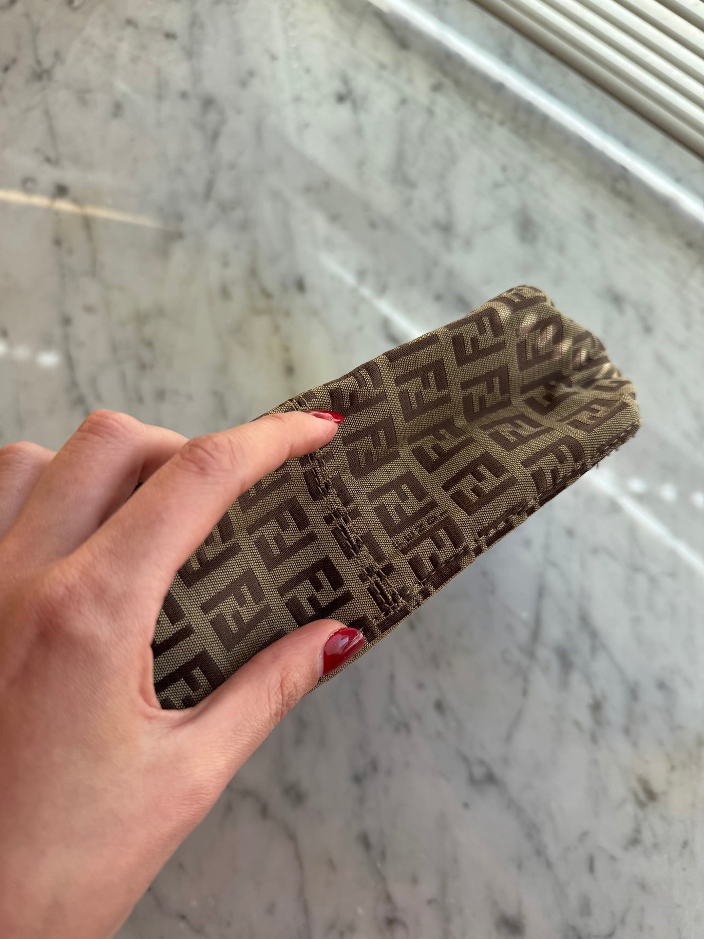 Pochette Fendi monogram