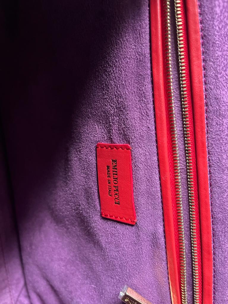 Pucci in pelle colorata