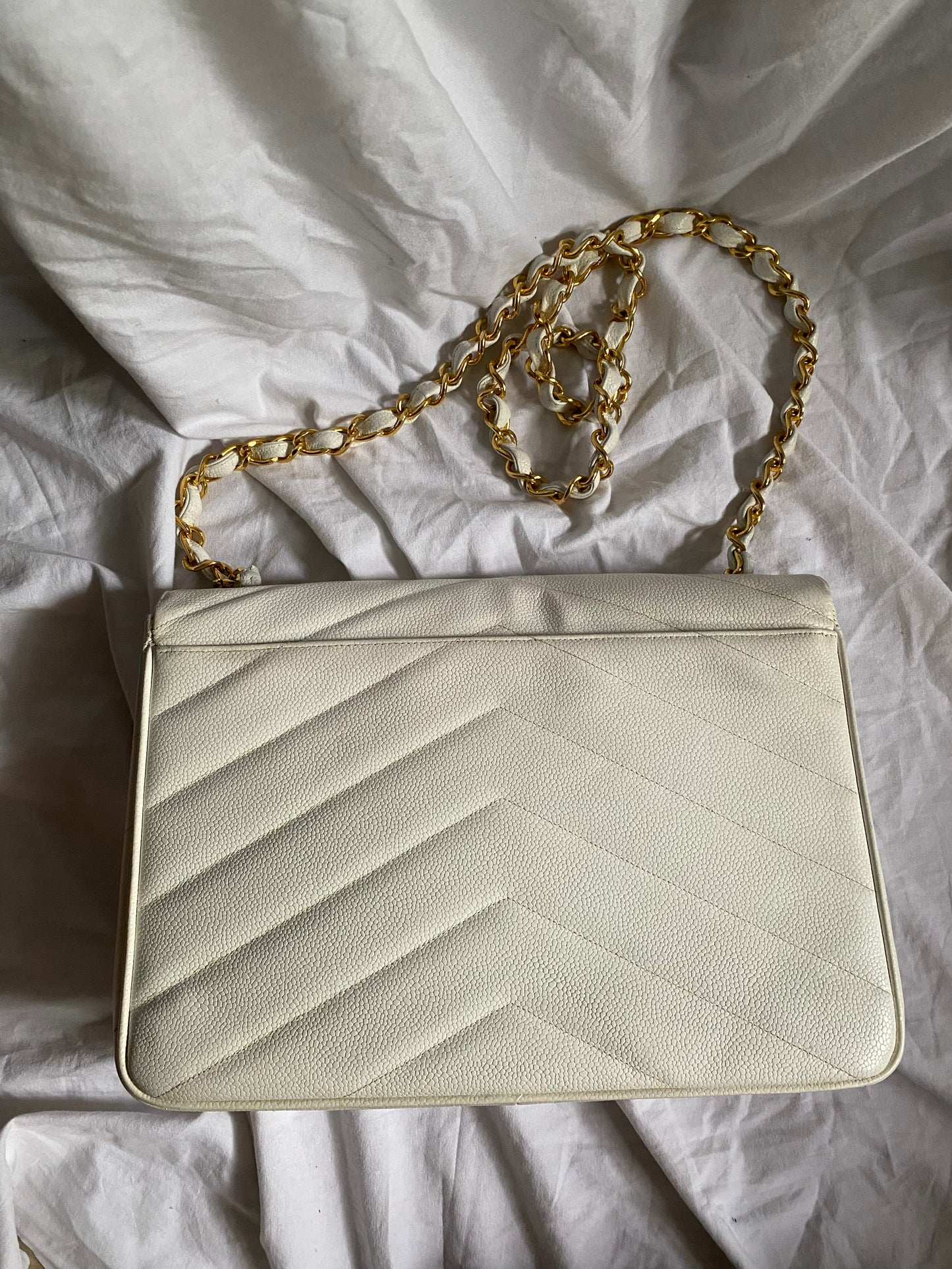 Chanel Envelope bianca
