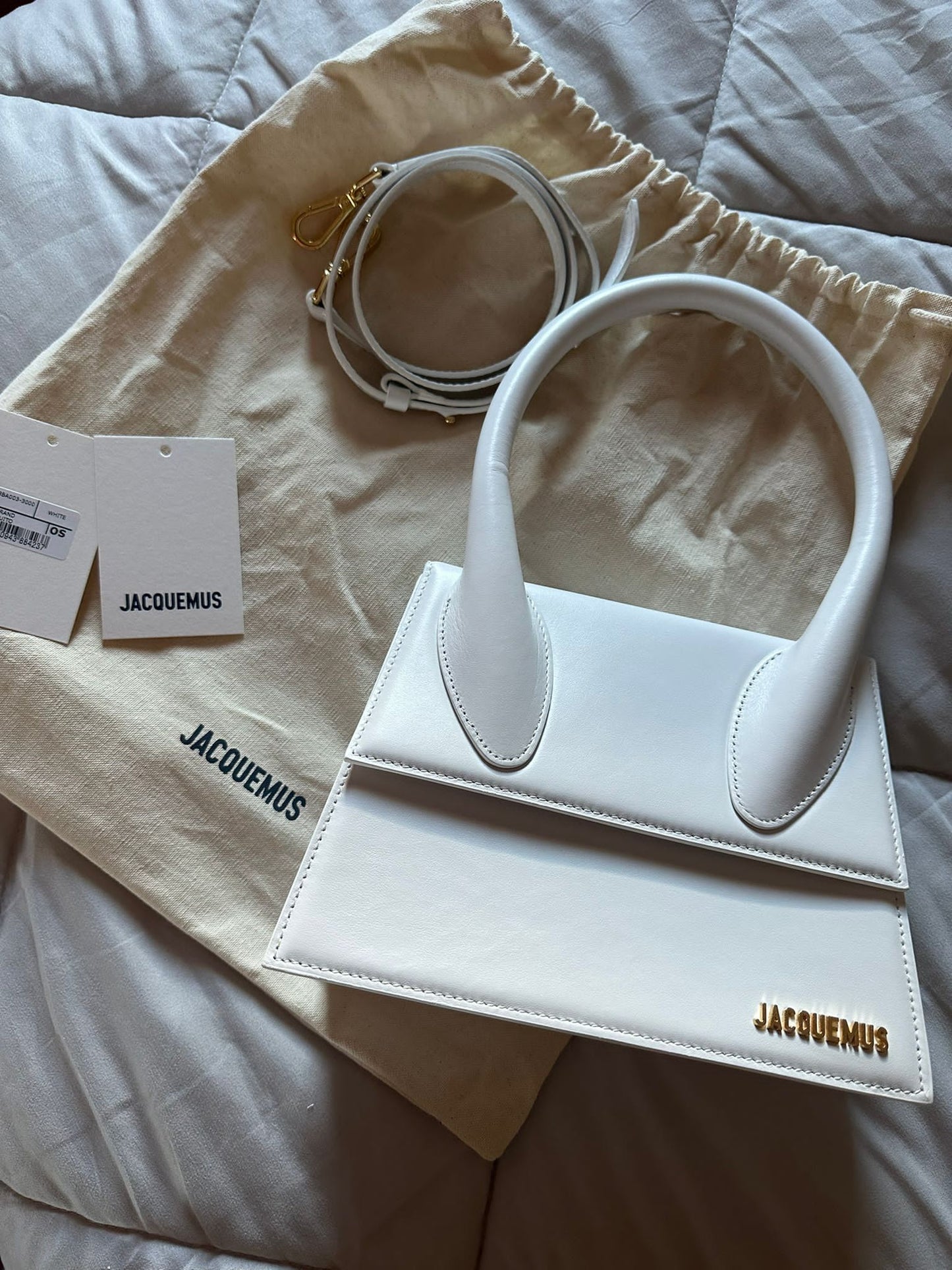 Le Grand Chiquito bianca Jacquemus