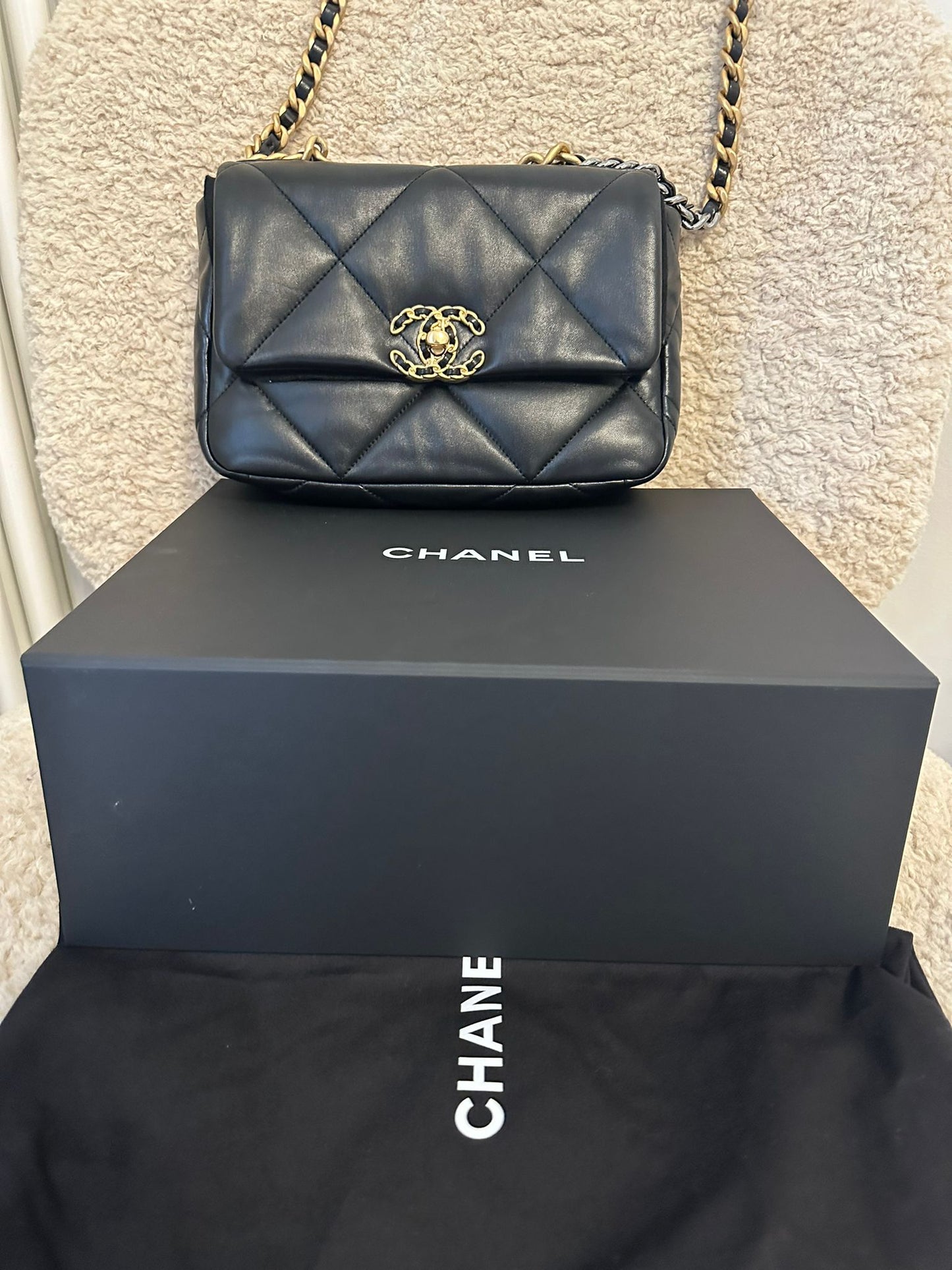Chanel 19 nera