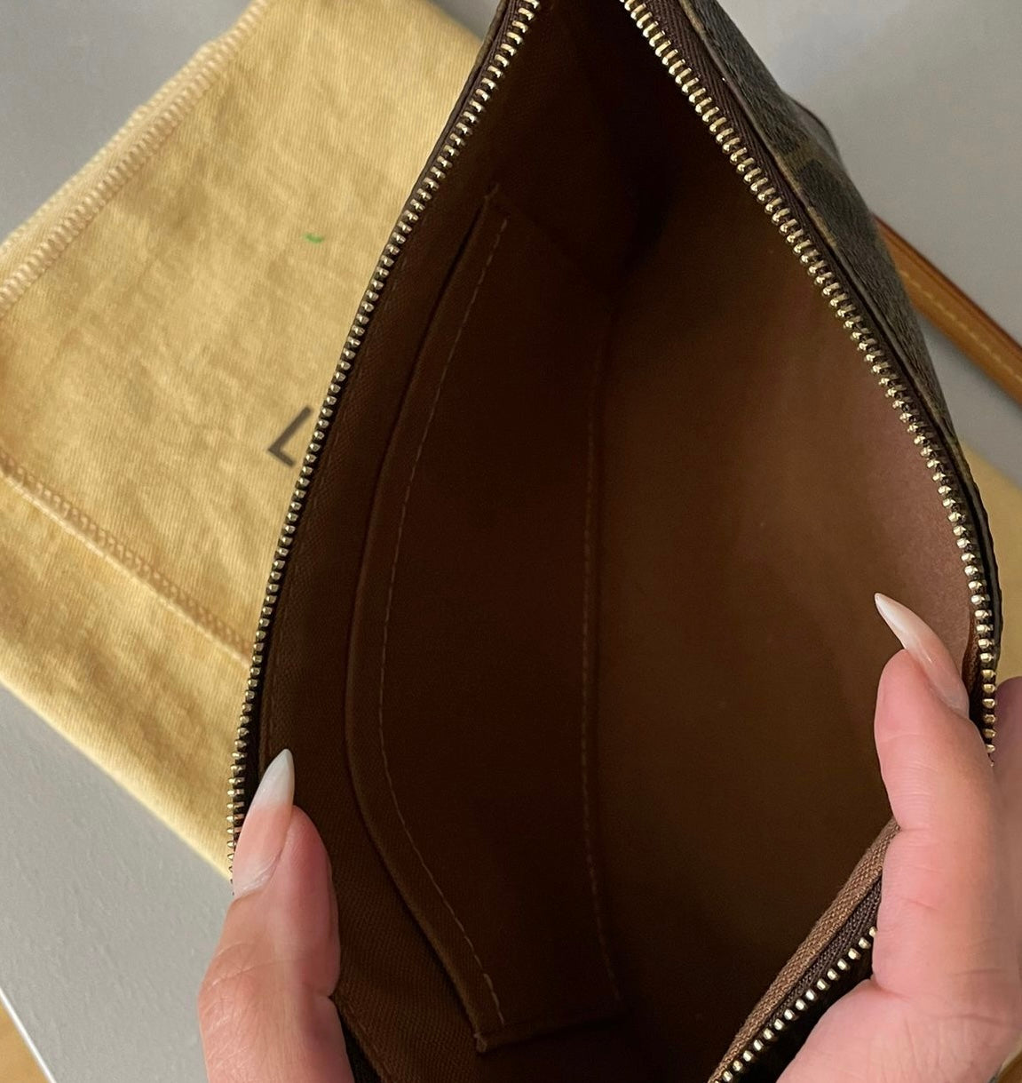 Louis Vuitton Pochette Monogram