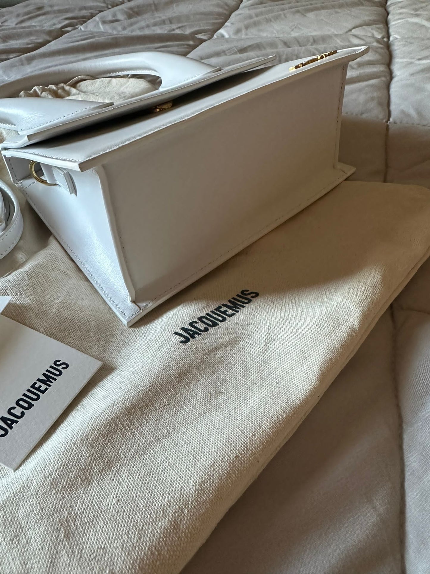 Le Grand Chiquito bianca Jacquemus