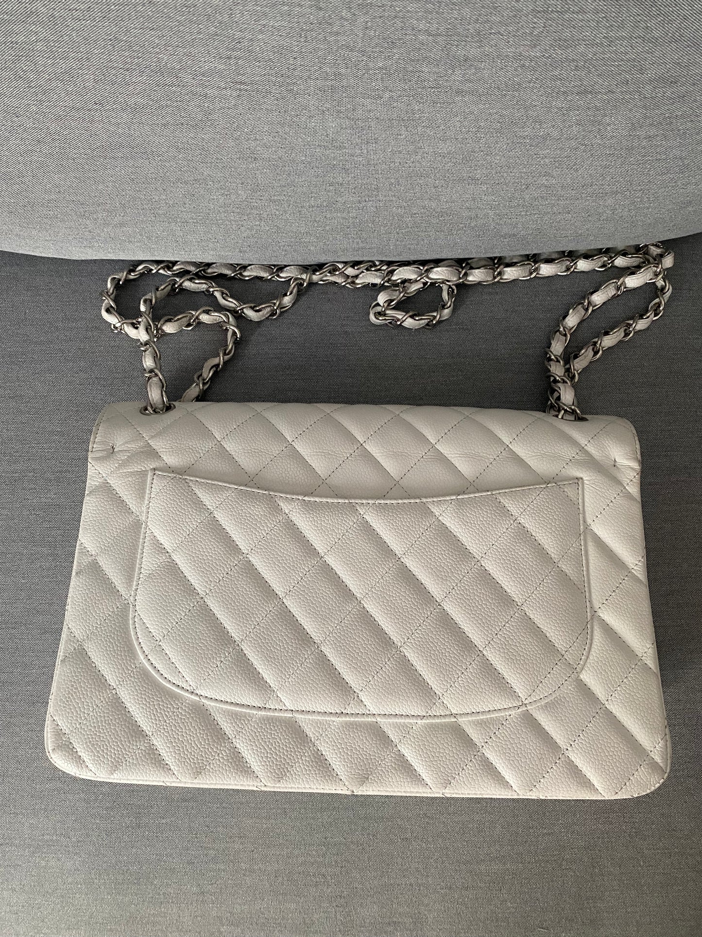 Chanel jumbo caviar edizione limitata bianca
