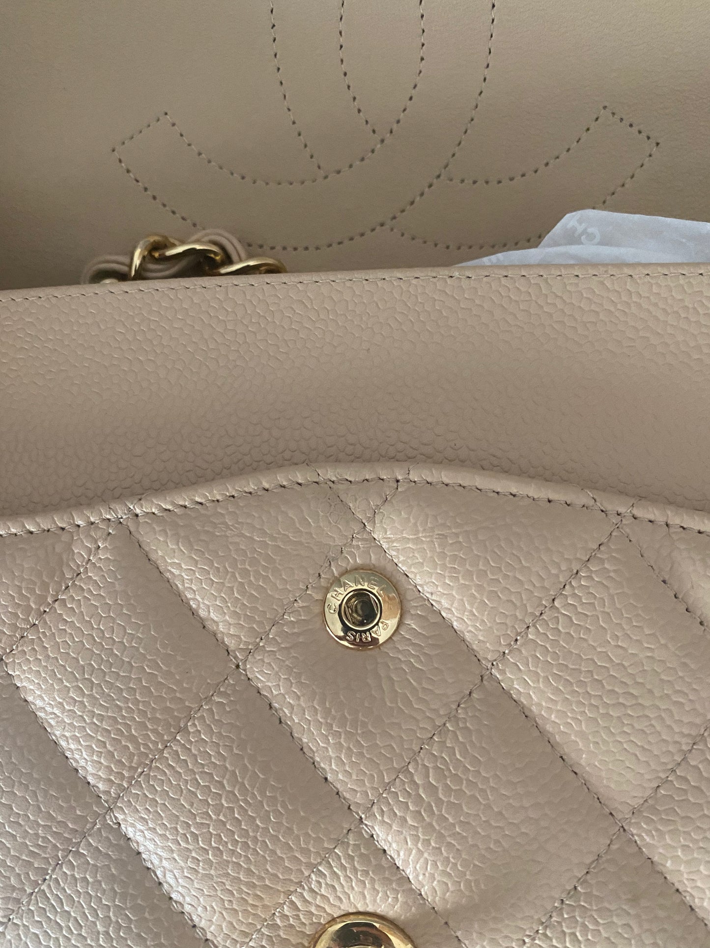 Chanel Jumbo caviar beige