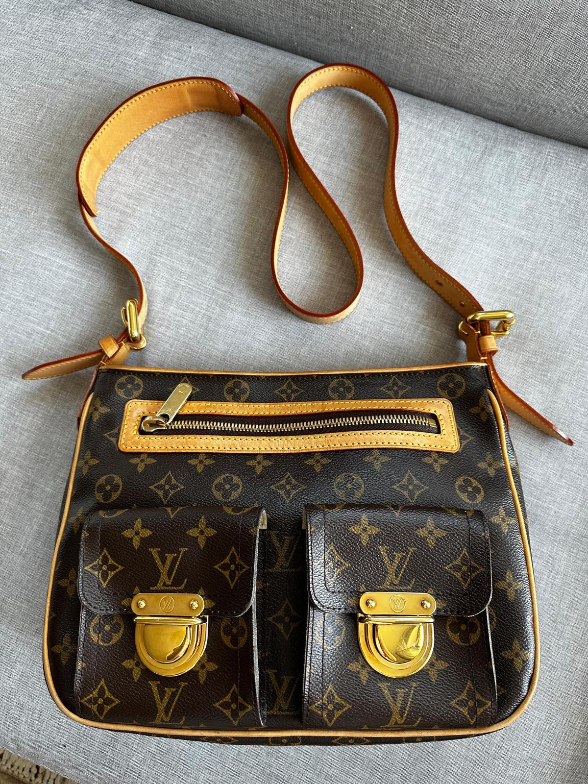 Vuitton Hudson Crossbody Bag