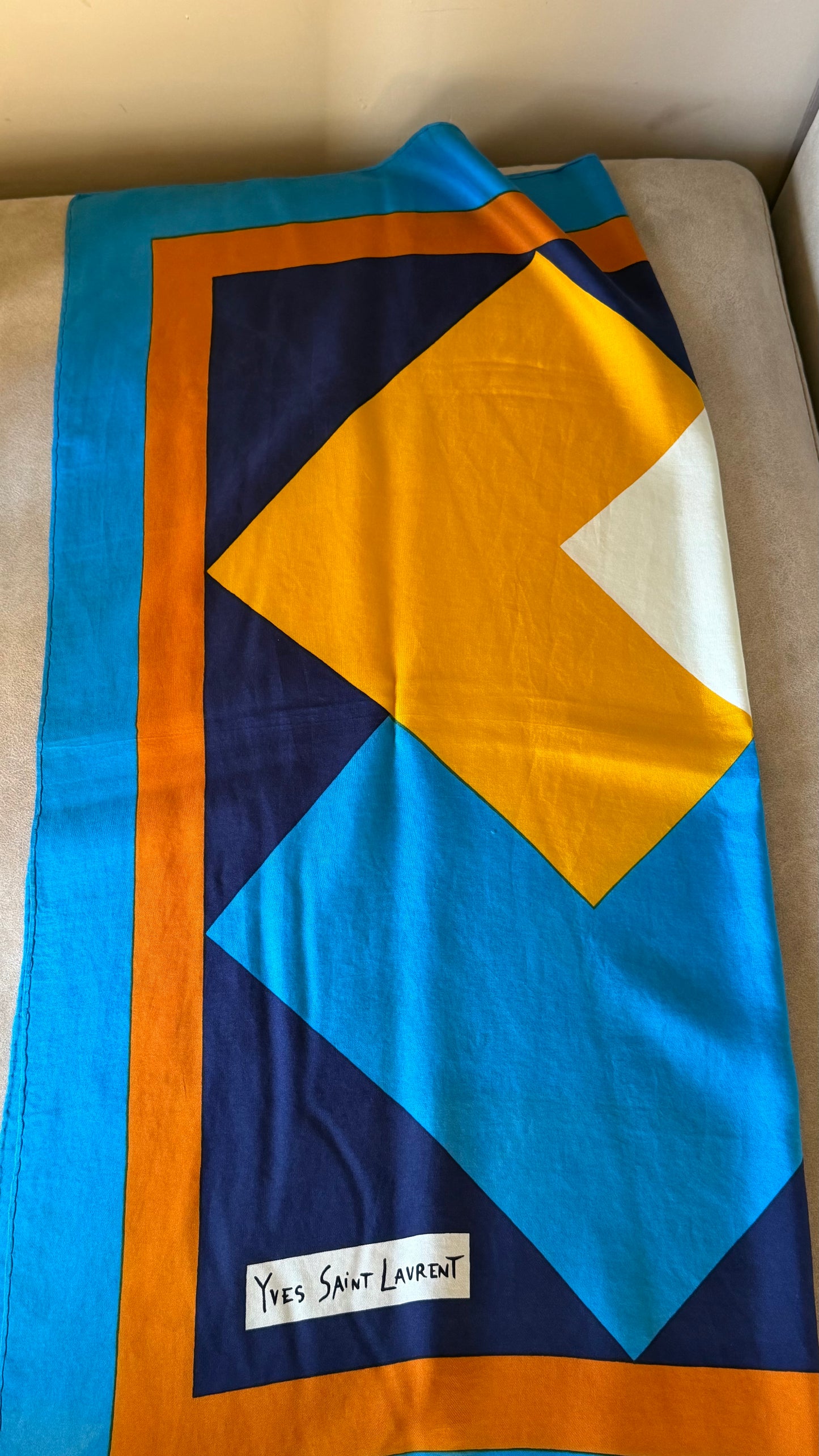 Foulard YSL