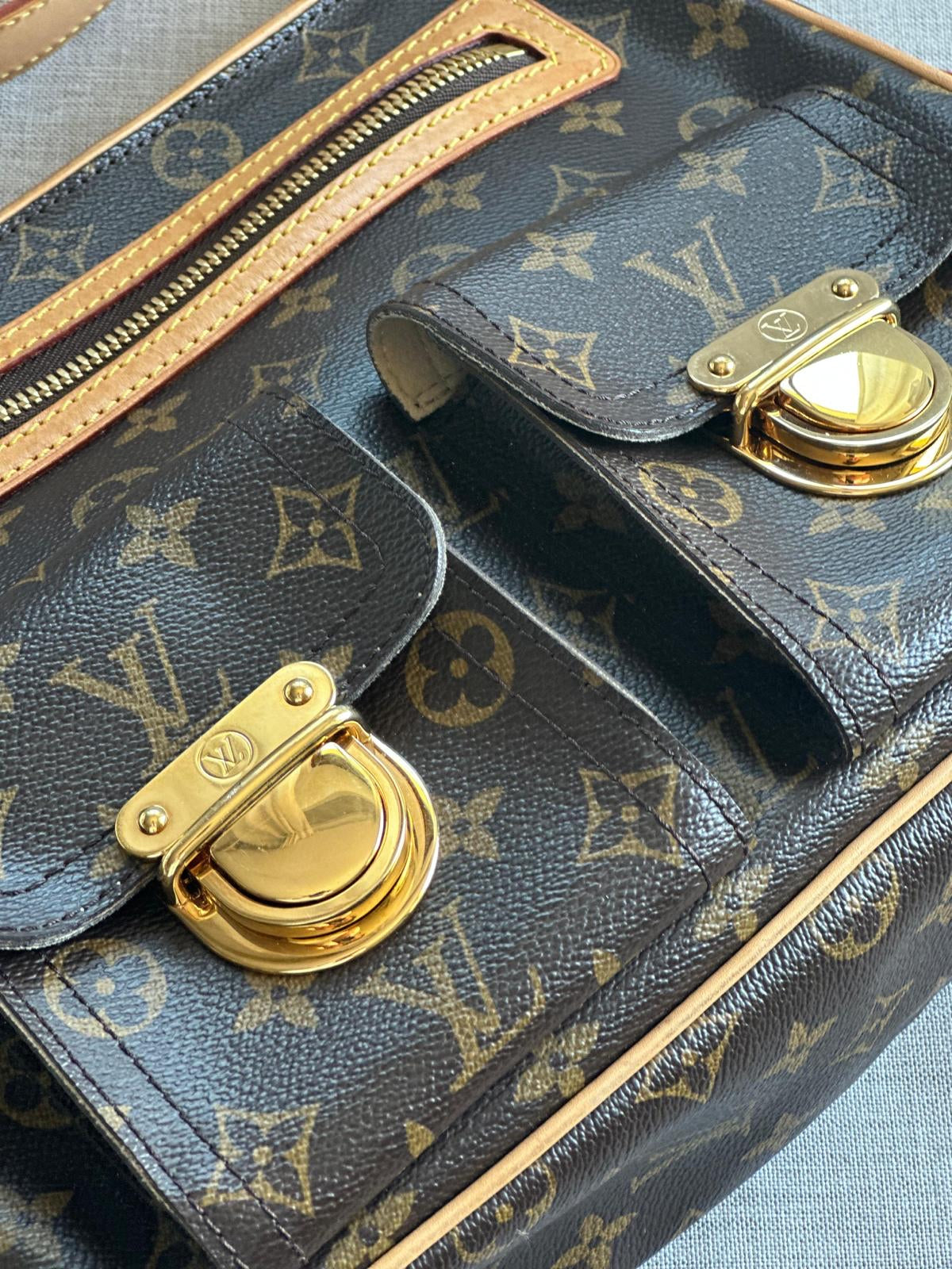 Vuitton Hudson Crossbody Bag