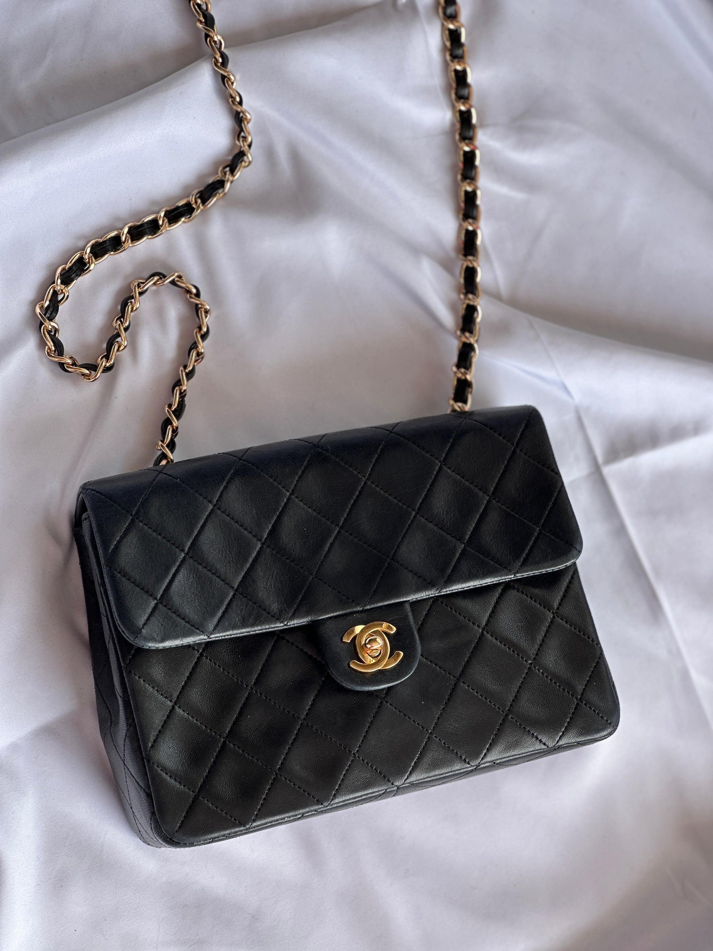 Vintage Chanel Timeless Mini Square (1989/1991)