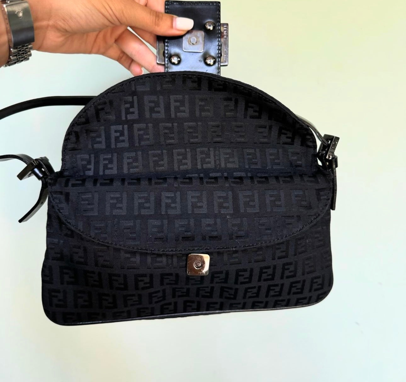 Fendi baguette nera