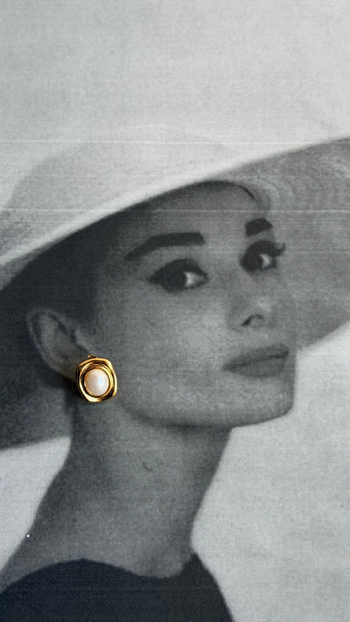 Orecchini vintage con perla in acciaio inossidabile