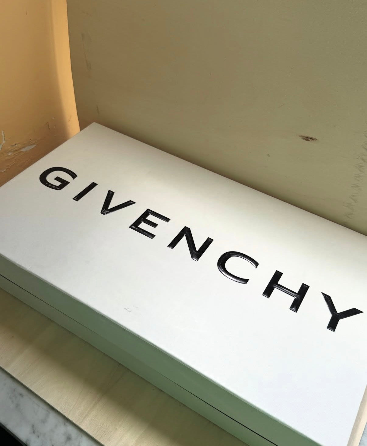 Stuvali Shark Givenchy lock 37