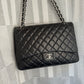 Chanel Maxi classica.