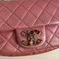 Chanel Mini rosa perlato con dettaglio gioiello